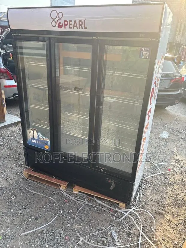 Pearl 950l Display Freezer Keep Products Frozen and Attractive · Photo 1