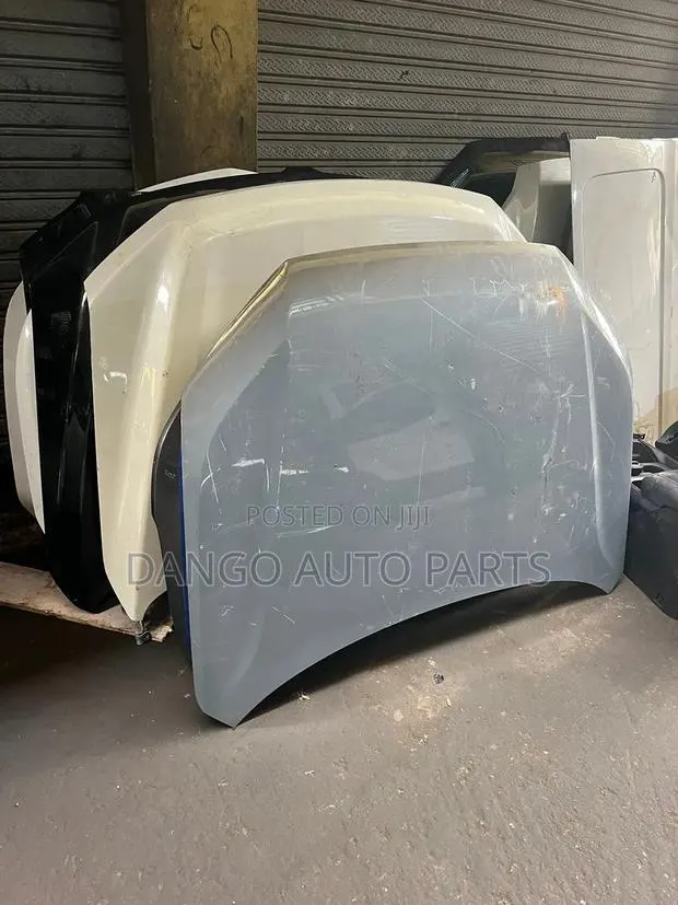 Mercedes Benz C300/W205 Bonnet 2015-2020 Homeused · Photo 1
