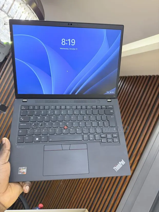 Laptop Lenovo ThinkPad T14 16GB AMD Ryzen 7 SSD 256GB · Photo 1