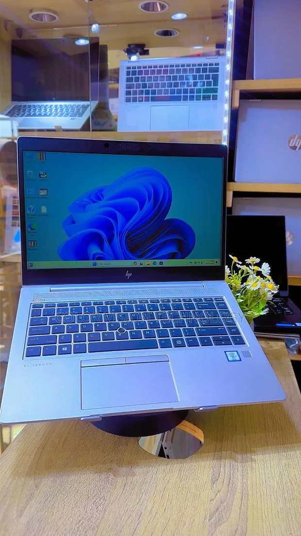 Laptop HP EliteBook 840 G6 8GB Intel Core i5 SSD 256GB · Photo 1