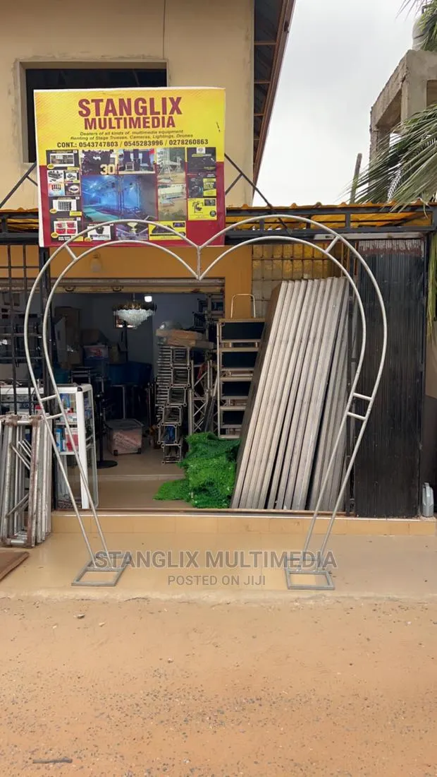 Love Entrance Stand · Photo 1