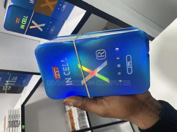 iPhone X Screen in Cell · Photo 1