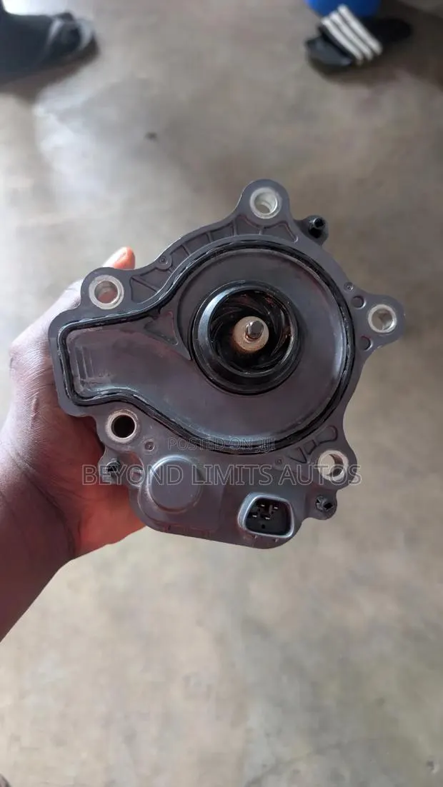 Toyota / Lexus Hybrid Water Pump Available · Photo 1