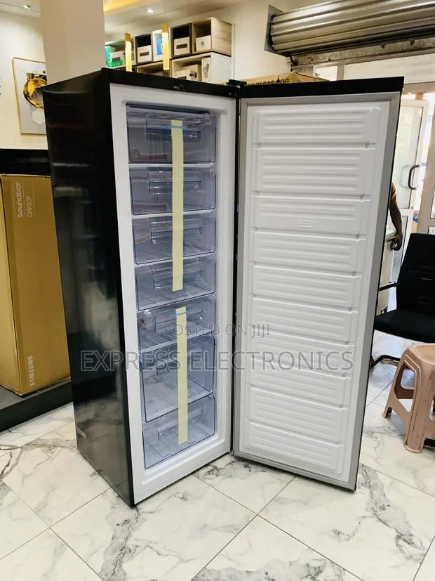 Long Lasting Effects Upright Freezer Puf-370 Pearl · Photo 1