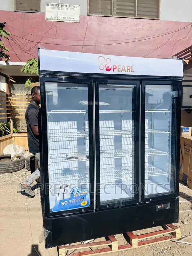 Zealous New Pearl Display Fridge Pearl 3doors PVC-150 · Photo 1