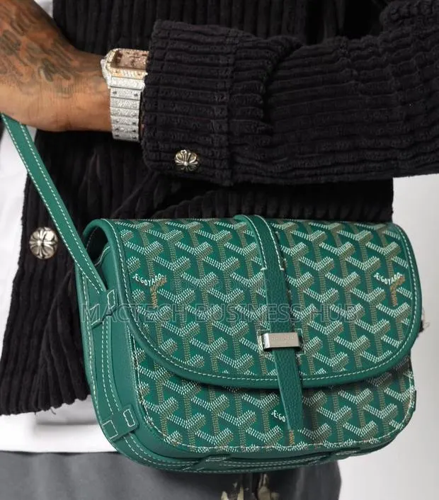 Shoulder Bags · Photo 1