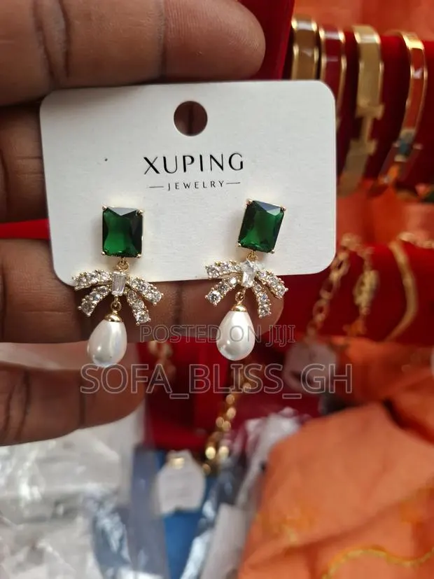 Earrings for All Occasion · Photo 1