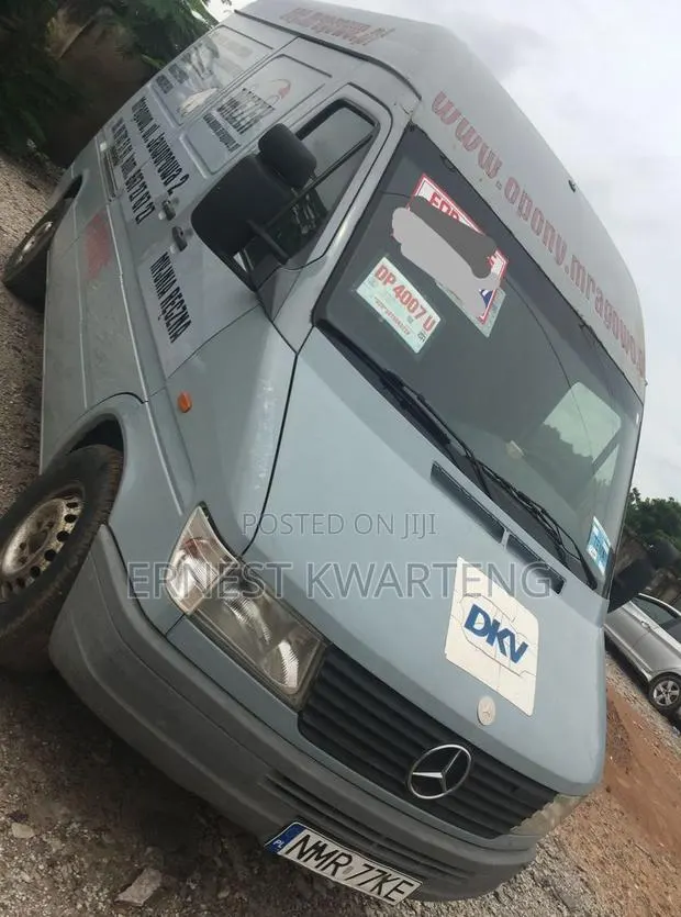 Mercedes-Benz Sprinter 2004 Blue · Photo 1