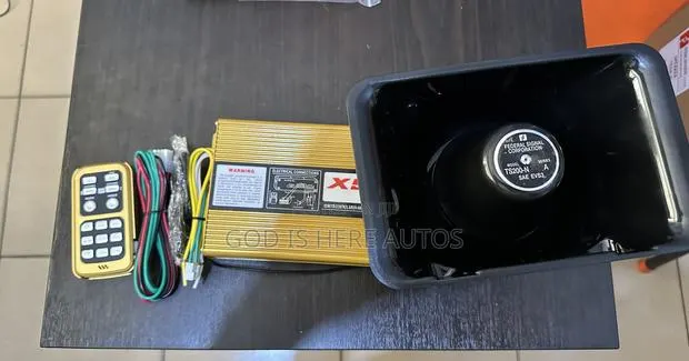 200W Siren With Remote + 200W Amplifier · Photo 1