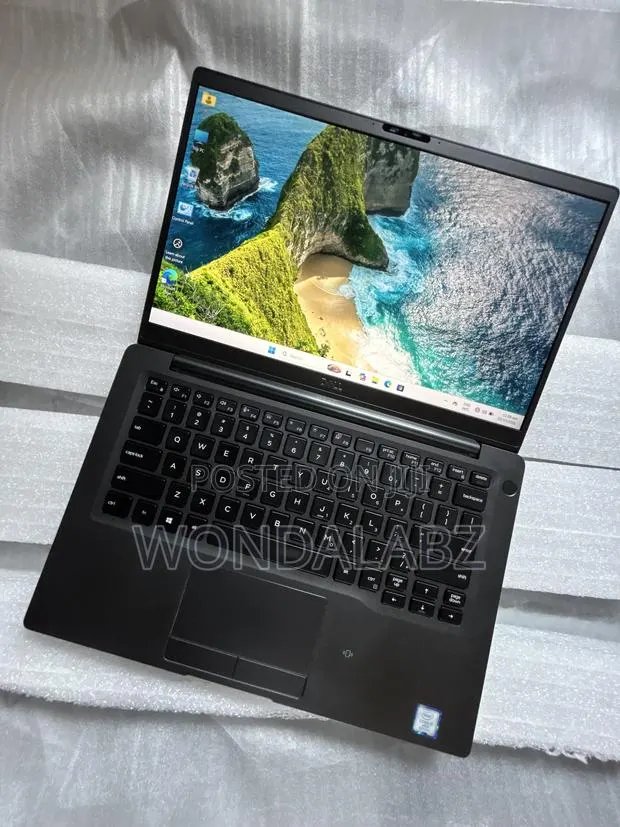 Laptop Dell Latitude 7400 16GB Intel Core i7 SSD 256GB · Photo 1