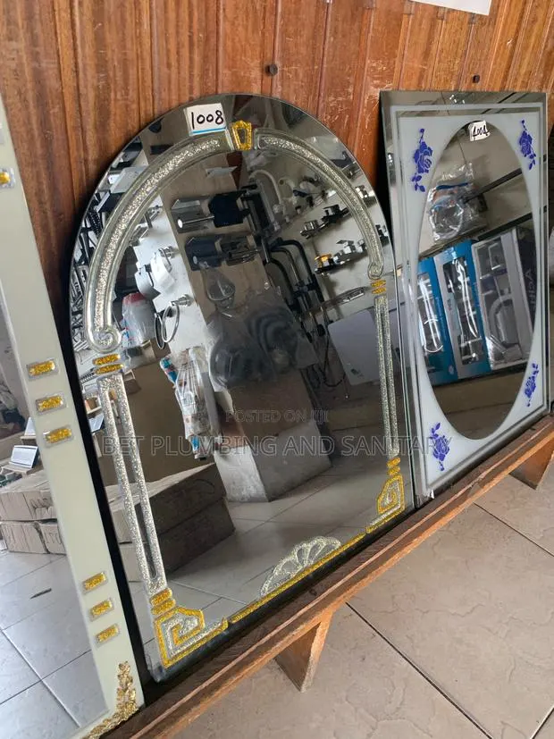 Luxury Mirror · Photo 1