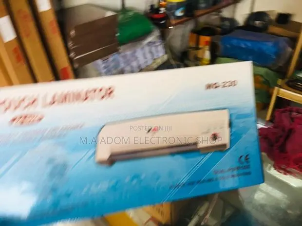 -A4 ID Card Pouch Laminator · Photo 1
