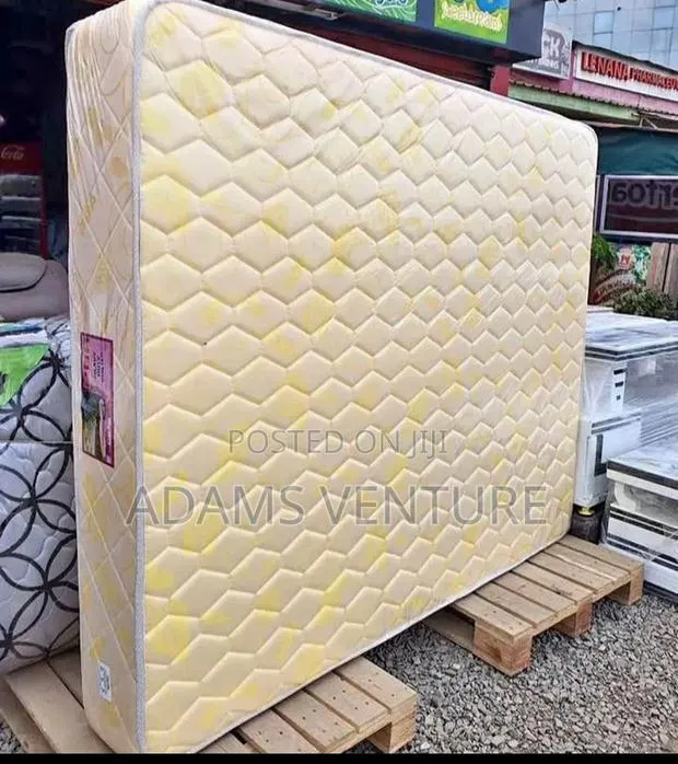 Quality Foreign Mattresses Queen Size Mattress · Photo 1