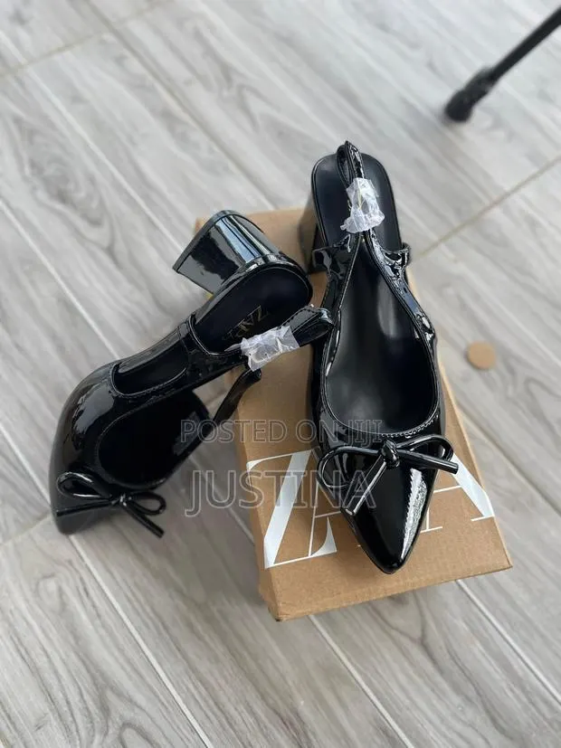 Corporate Heels · Photo 1
