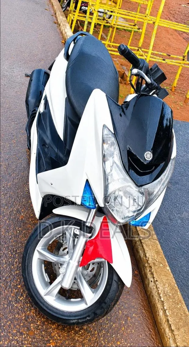 Yamaha NMAX 155 2025 White · Photo 1