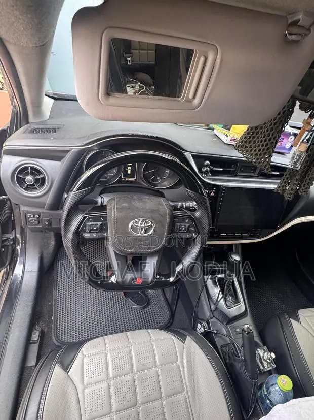 Toyota Corolla 2018 Matt Black · Photo 1
