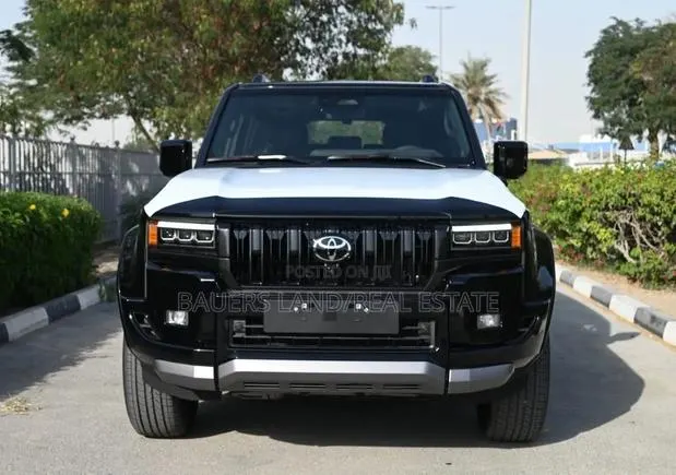 New Toyota Land Cruiser Prado 2026 Black · Photo 1