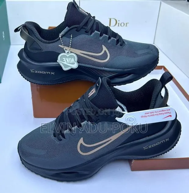 Nike Zoom Smiley “B/G” Sneakers · Photo 1