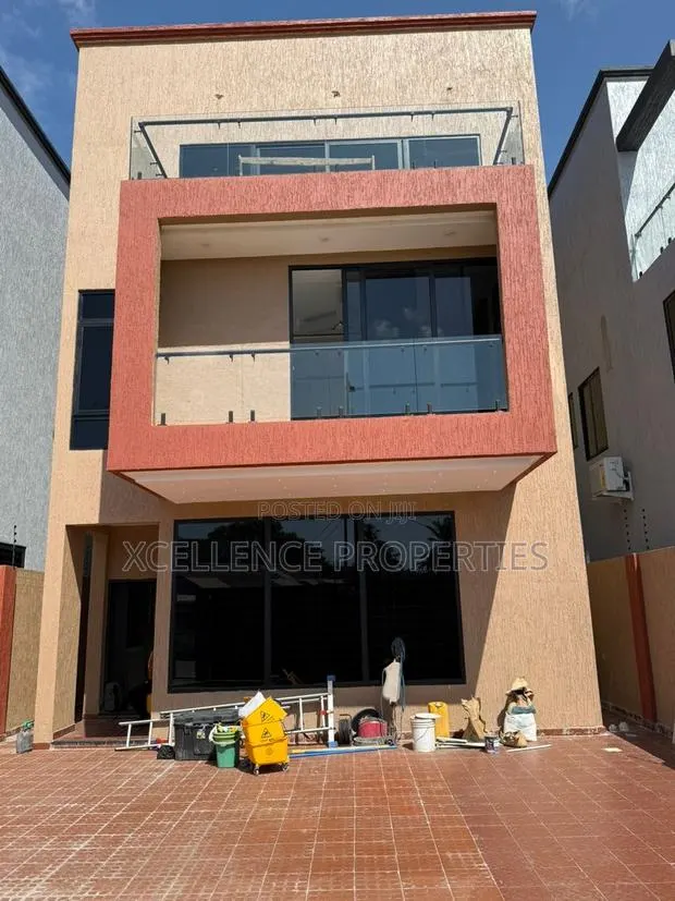 5bdrm Duplex in Xcellence Properties, Lartebiokorshie for sale · Photo 1