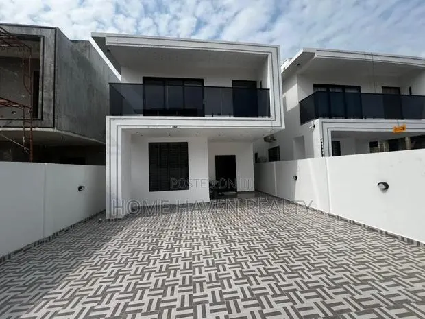 4bdrm House in Lakeside Estate for sale · Photo 1