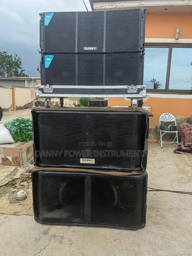 Set of Danny Speakers and Amplifiers · Photo 1