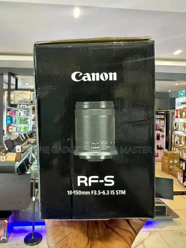 Canon Rf-S 18-150mm F/3.5-6.3 Is STM Lens · Photo 1