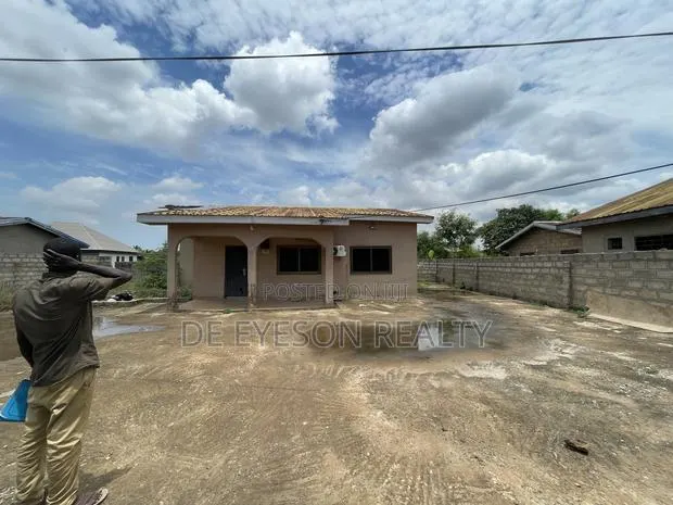 Prime Land Opportunity — Adenta, Accra · Photo 1