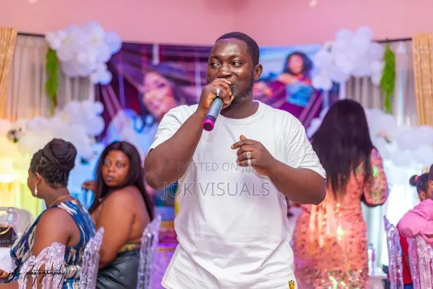 Party Photographer · Photo 1