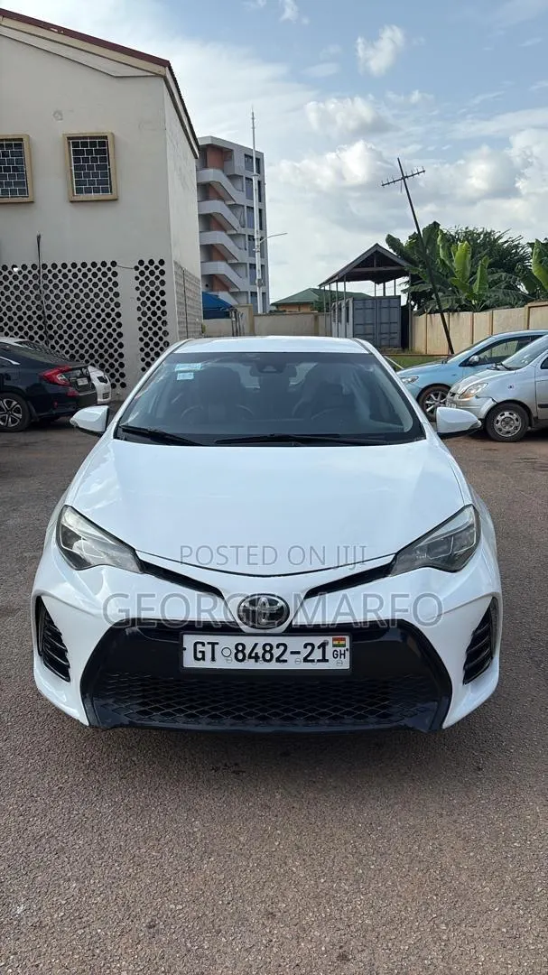 Toyota Corolla 2017 White
