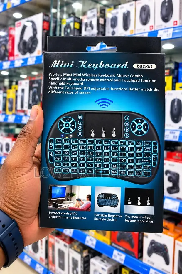 I8 Backlit Wireless Mini Keyboard With Touchpad · Photo 1