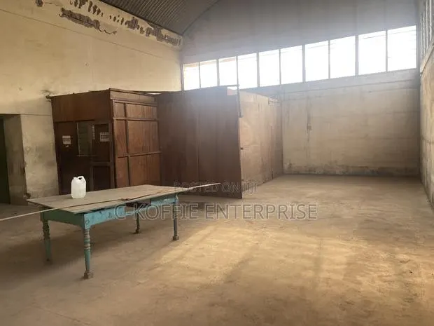103 SQM at North Kaneshie Industrial Area for Rent · Photo 1
