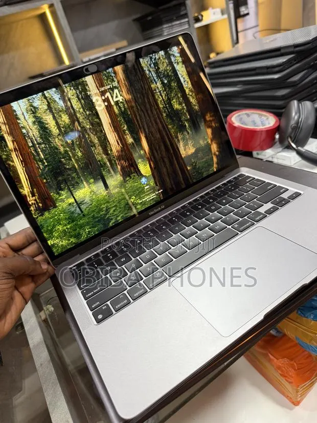 Laptop Apple MacBook Air 2020 M1 8GB Apple M1 SSD 128GB · Photo 1