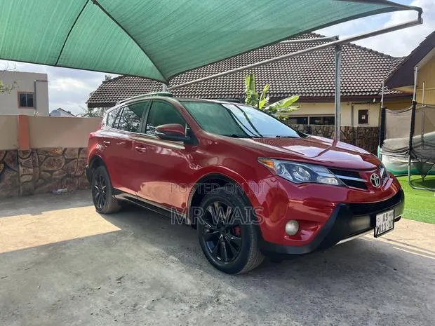 Toyota RAV4 Limited 4dr SUV AWD (2.5L 4cyl 6A) 2015 Red · Photo 4