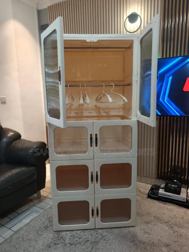 Adult Wardrobe Plastic · Photo 1