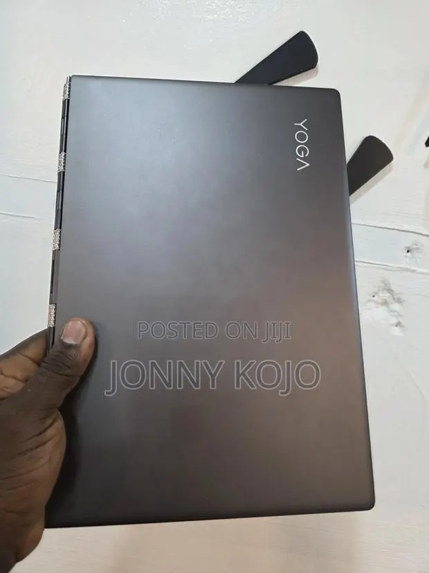 Laptop Lenovo Yoga 710 8GB Intel Core i7 SSD 256GB · Photo 1