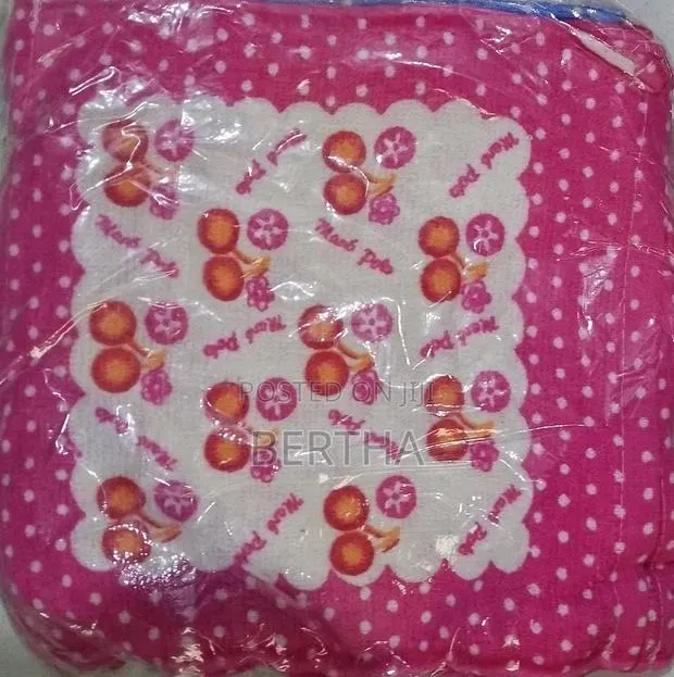 Ladies Gents Facetowel · Photo 1