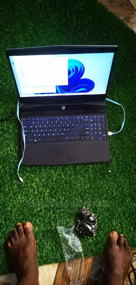 Laptop Dell Alienware M15 16GB Intel Core I7 SSD 512GB · Photo 1