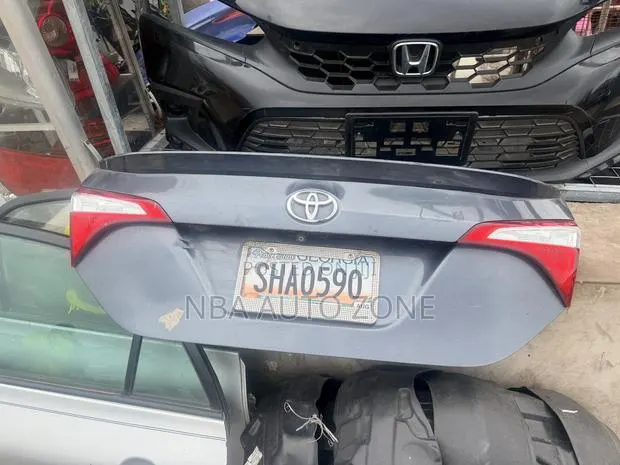 Toyota Corolla 2016-2018 Front Bumper Complete · Photo 1