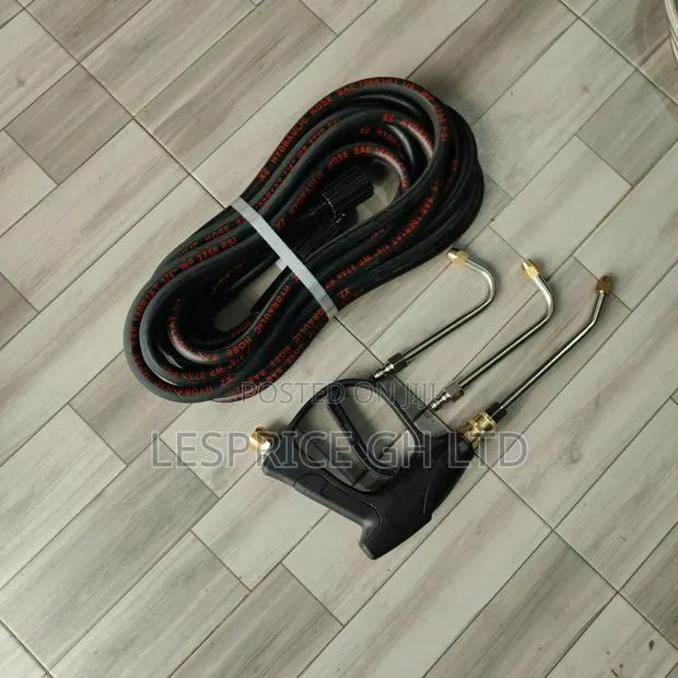 Classy High Grade 10mm Pressure Hose With Gun and Nozzle · Photo 1
