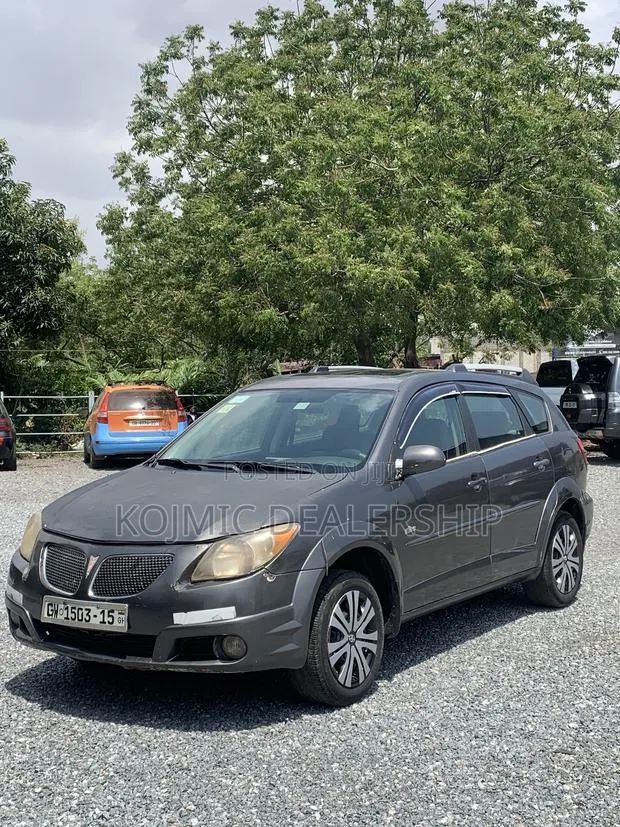 Pontiac Vibe 2010 Gray · Photo 1