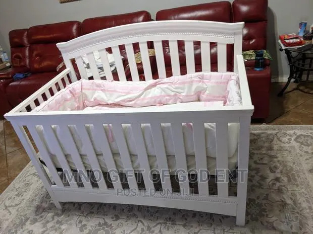 Emerson 4 in 1 Convertible Crib Delta Children From Canada · Photo 1