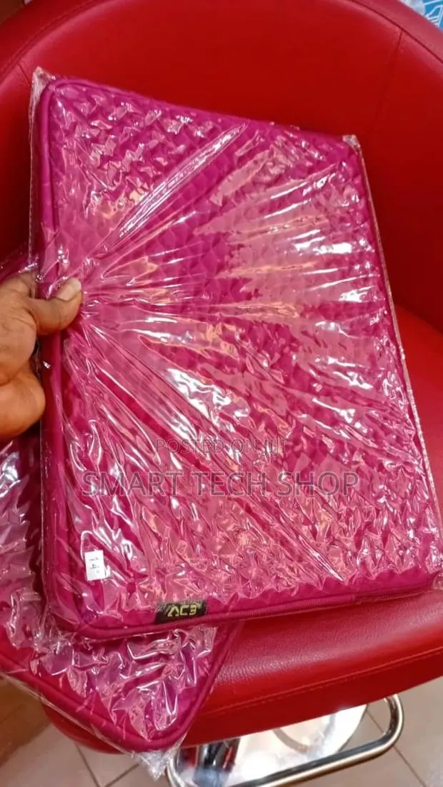 High Quality Laptop Sleeve Bag 13 And 14 Inches · Photo 7