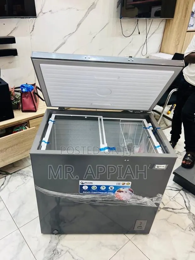 Extremely Affordable Pearl PCF-2530 Chest Freezer(Gray)200Liters · Photo 1