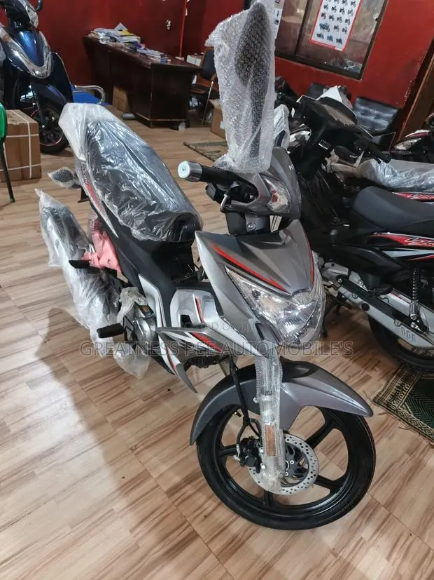 New KTM 2025 Gray · Photo 1