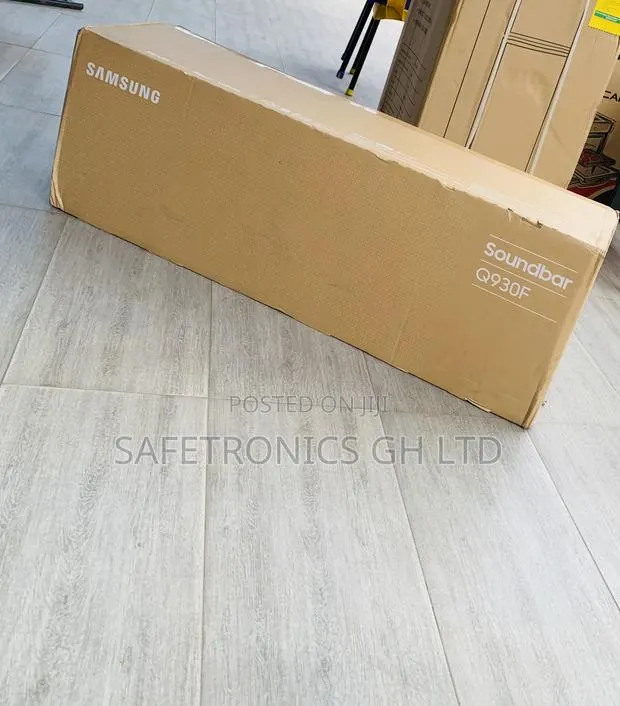 Newly Sleek Q-Series Soundbar Samsung HW-Q930F 9.1.4 Ch Subwoofer · Photo 1