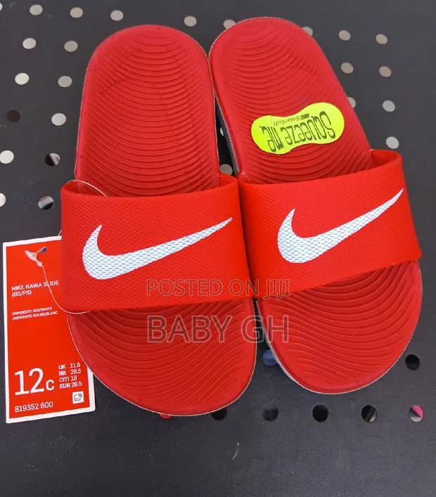 Kids Nike Kawa Red Sliders · Photo 1