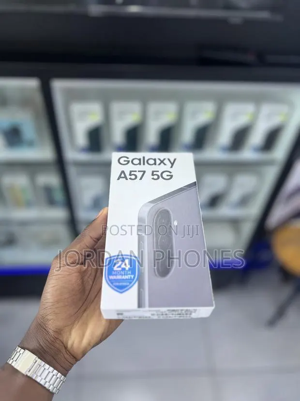 New Samsung Galaxy A57 256 GB Gray · Photo 1
