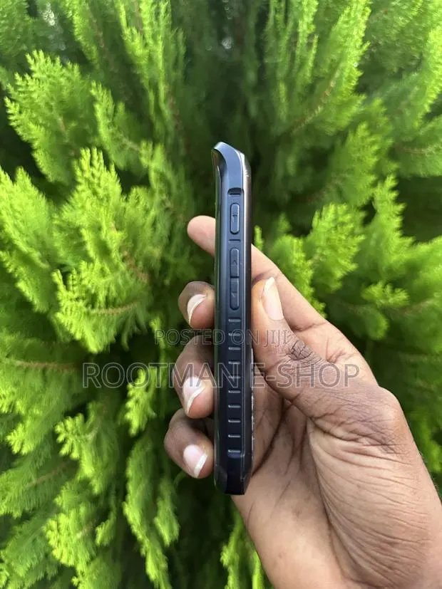 New Samsung B310 Black · Photo 1
