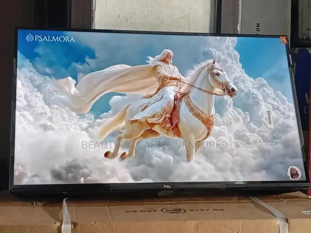 TCL 32-Inch Hd Entertainment Screen · Photo 1