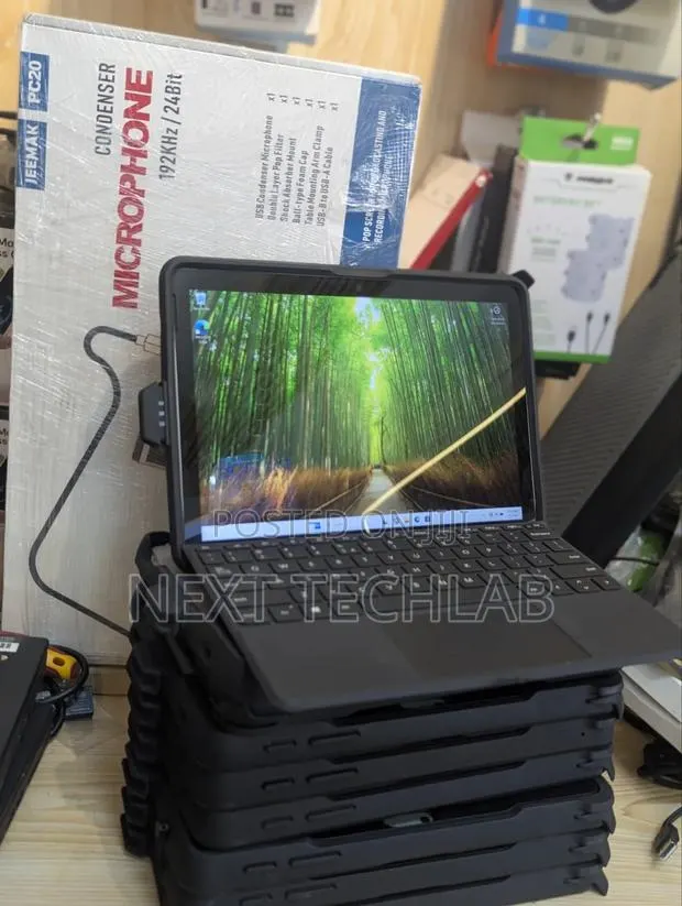 Laptop Microsoft Surface Go 2 8GB Intel Core i3 SSD 128GB · Photo 1